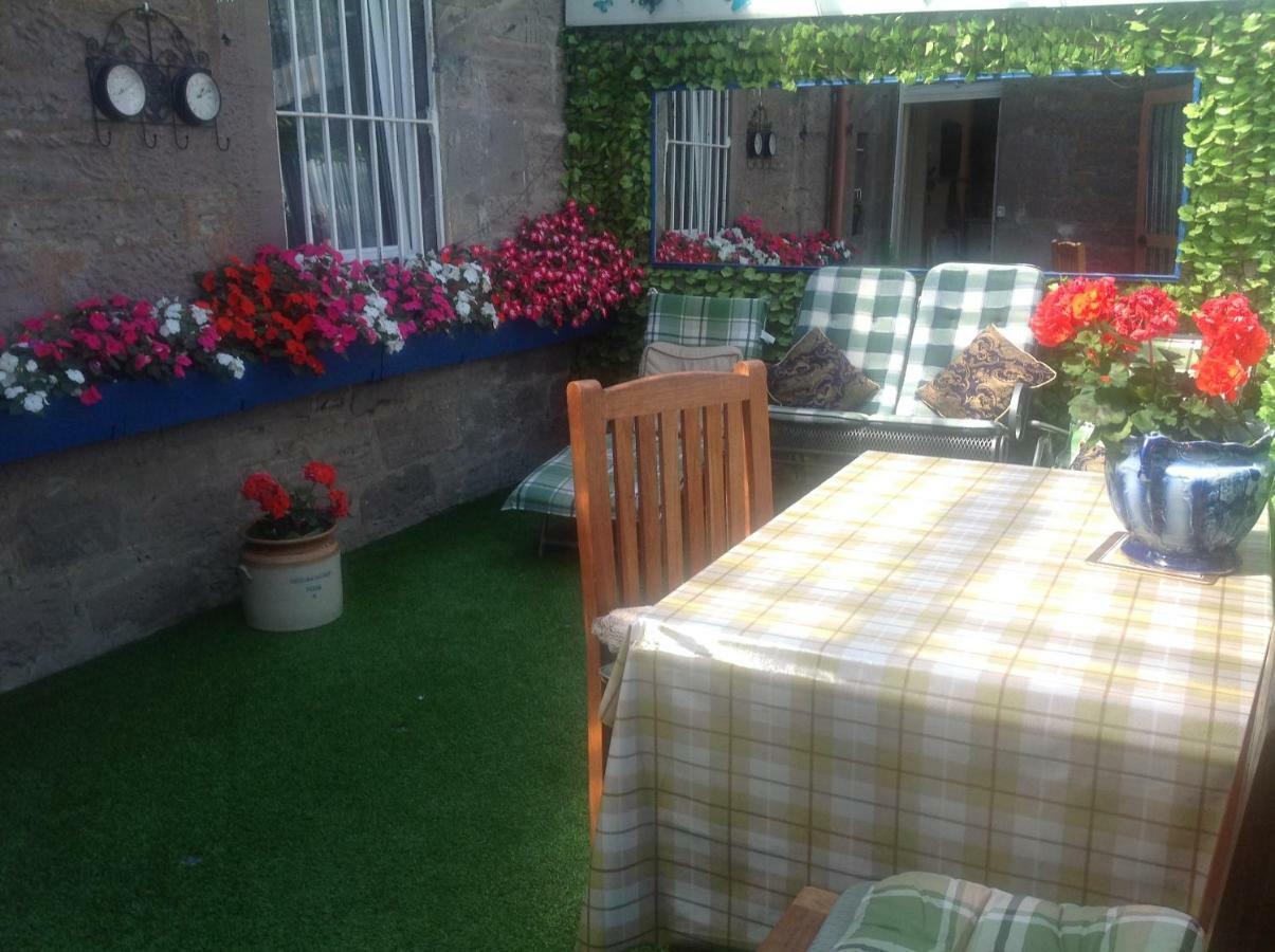 Strathcona Guesthouse パース エクステリア 写真