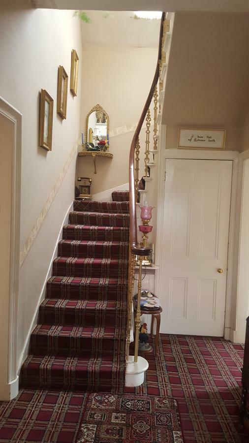 Strathcona Guesthouse パース エクステリア 写真